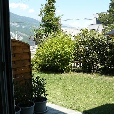 Studio Entre Savines Et Embrun Pres Du Lac De Serreponcon Crots Екстер'єр фото